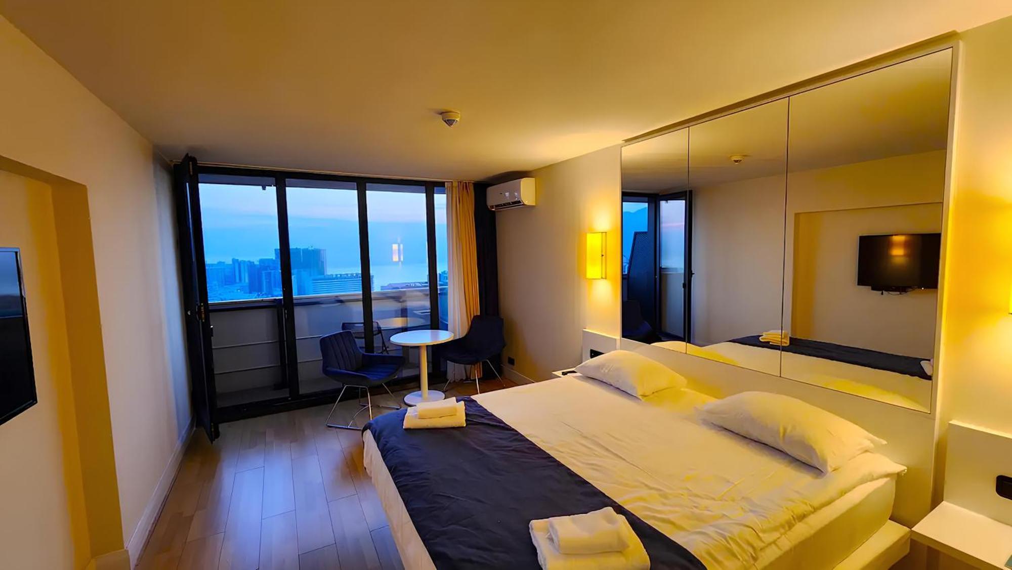 Orbi Panoramic Aparthotel บาทูมิ ภายนอก รูปภาพ